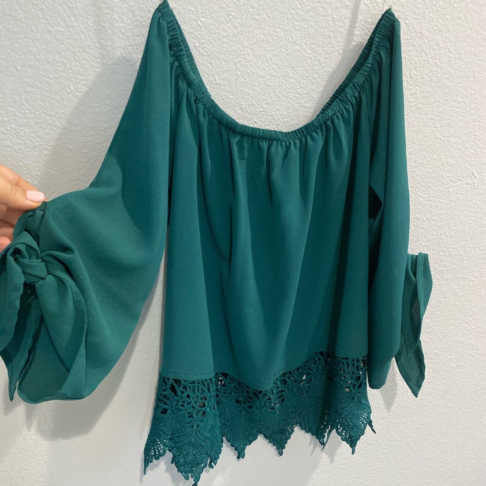 Nanamacs Green off the shoulder top.